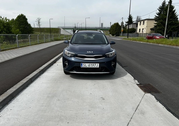 Kia Stonic cena 58000 przebieg: 17000, rok produkcji 2022 z Kudowa-Zdrój małe 46